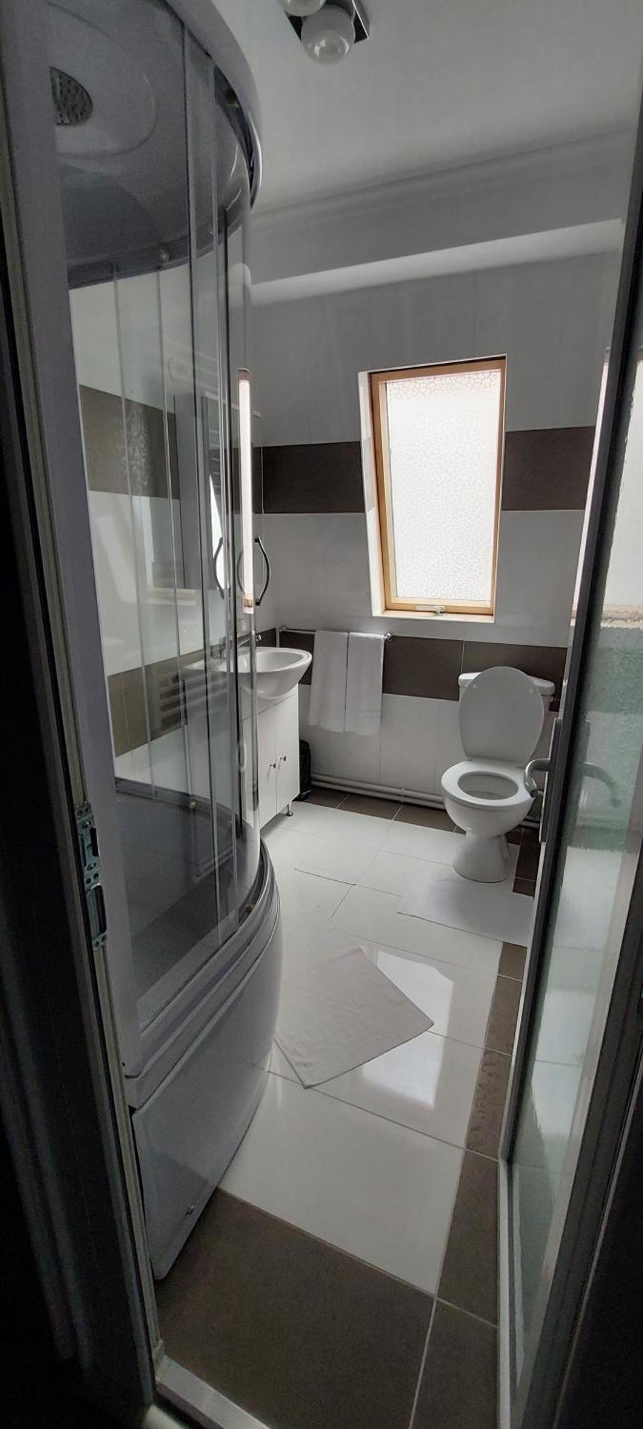 Harmony House Hotel Târgu Jiu Екстериор снимка
