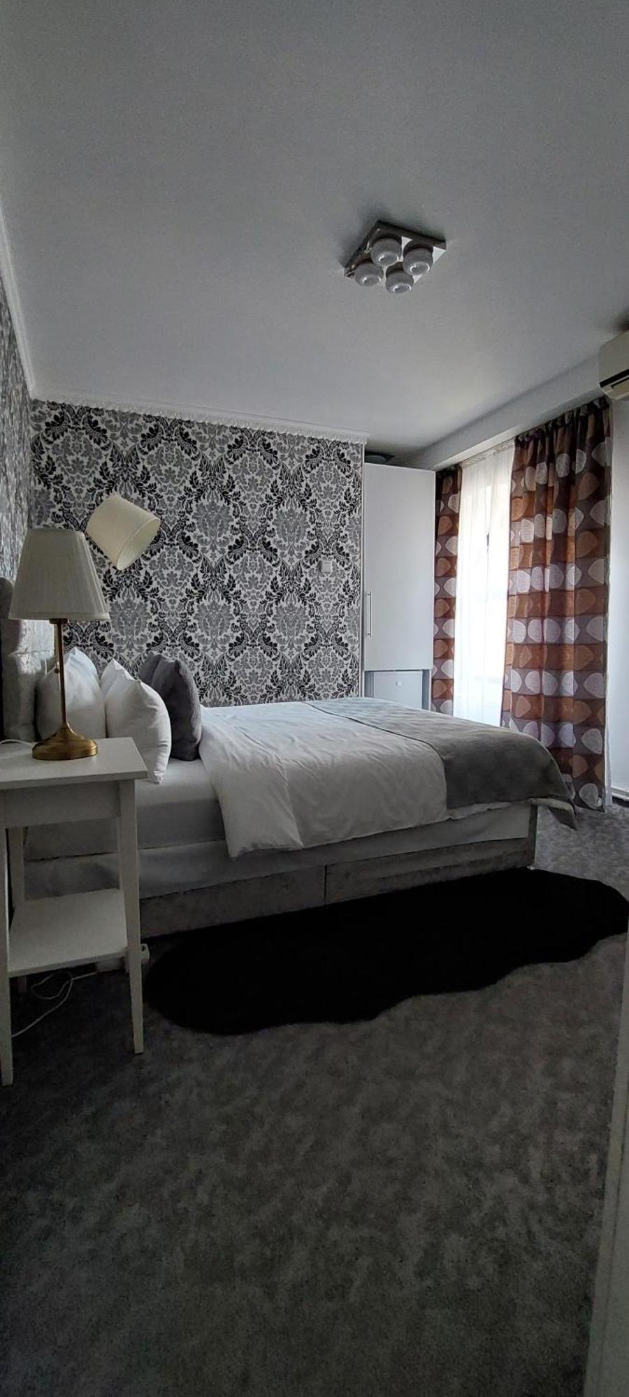 Harmony House Hotel Târgu Jiu Екстериор снимка