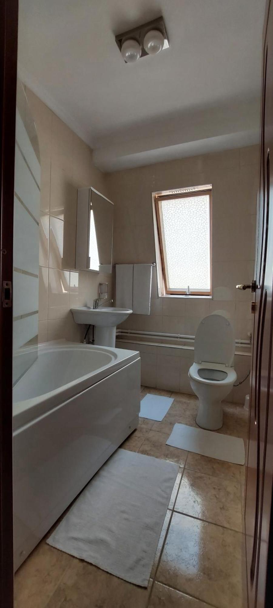 Harmony House Hotel Târgu Jiu Екстериор снимка